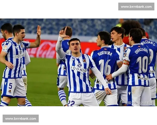 高清流畅足球赛事直播APP下载畅享实时精彩对决全程不漏每一球 - 副本 (16) - 副本