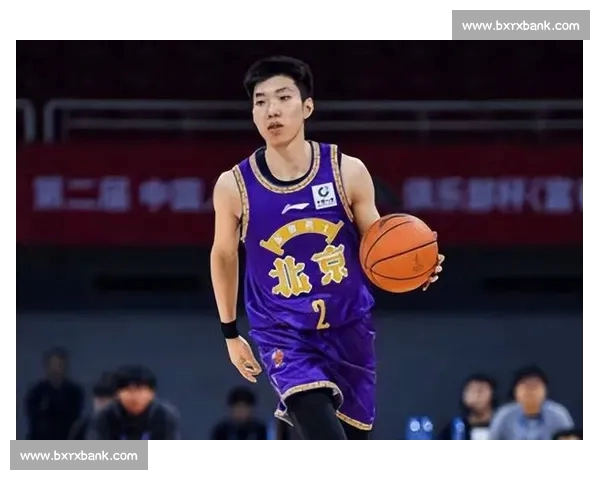 CBA常规赛激战正酣多队争夺季后赛席位球星表现引爆球迷热议 CBA常规赛激战正酣多队争夺季后赛席位球星表现引爆球迷热议